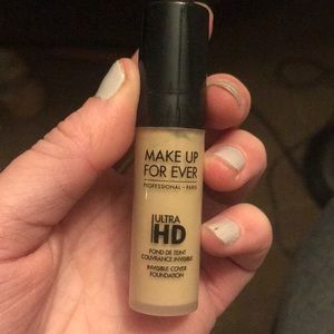 NWOT makeup forever ultra HD foundation